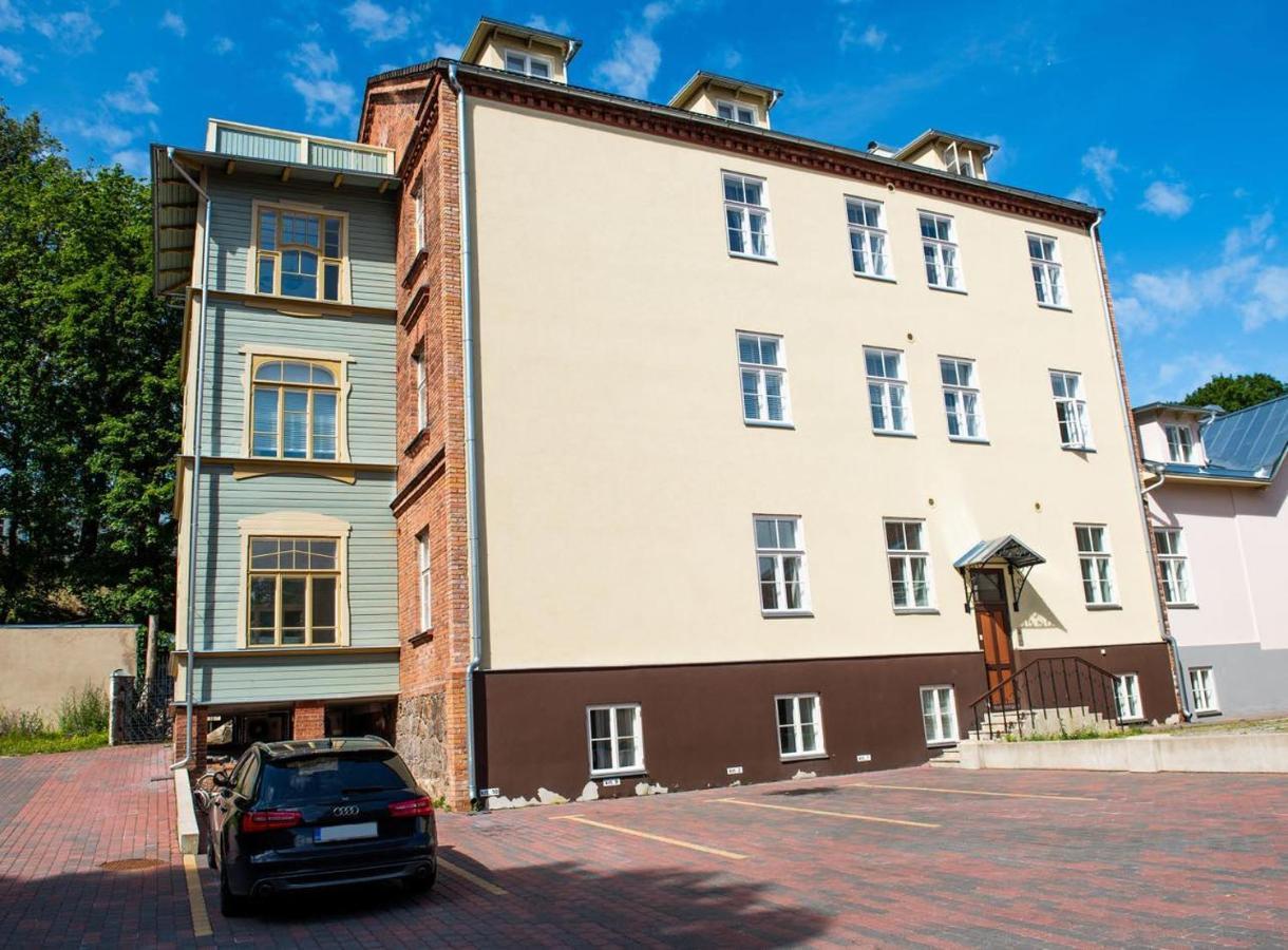 Lossi 32 Cozy Apartment 타르투 외부 사진
